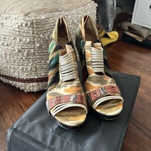 Julian Louie x Aldo wedge shoe